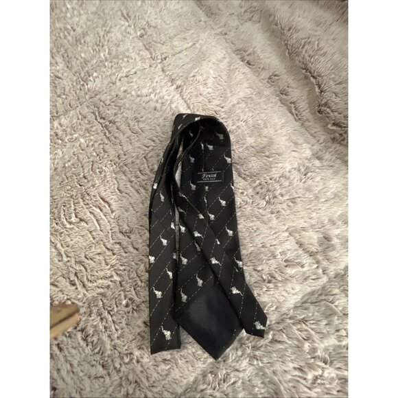 Firsite 💯 % Silk Tie Mens Necktie 4” Wide at Bottom Black With Silver Elephants - Picture 5 of 9